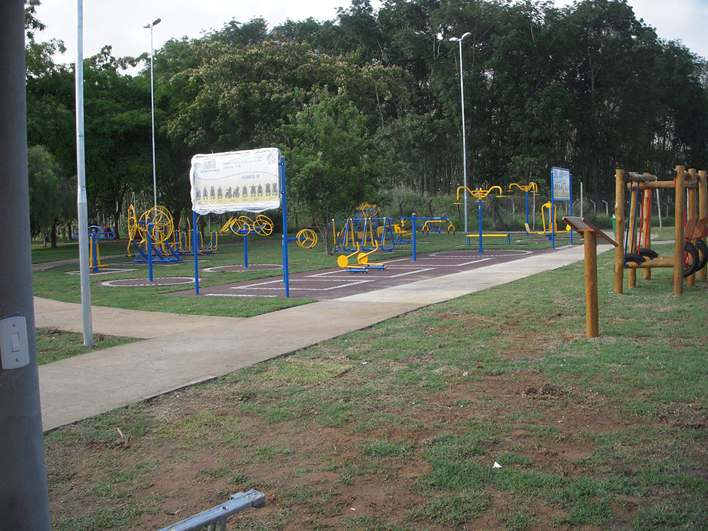 Construção do Centro Poliesportivo - Galo Branco - São José dos Campos - SP